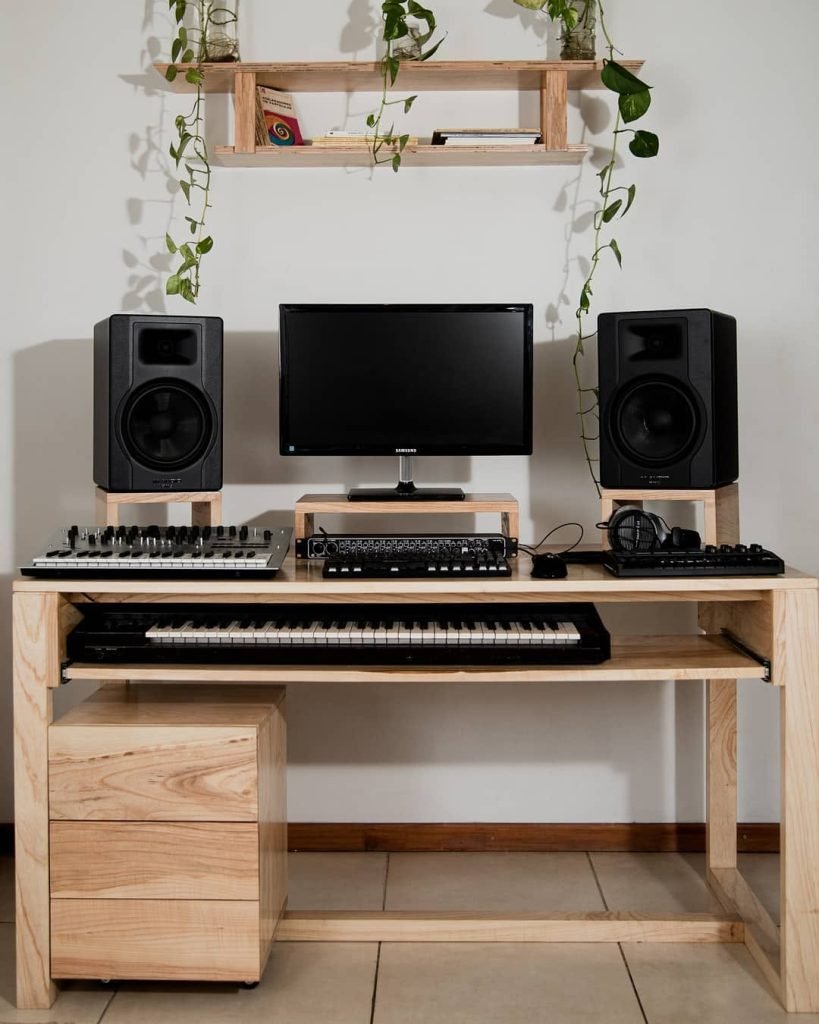 Mesa de audio en fresno